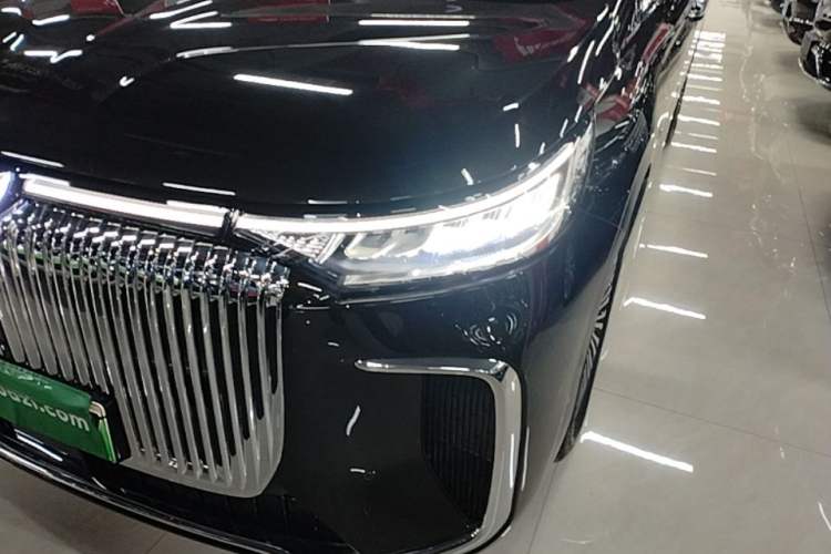 Used VOYAH Dream 2025 PHEV Four-Wheel-Drive Flagship Kunpeng Edition Left Front Headlight