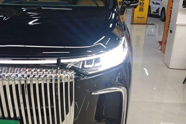 Used VOYAH Dream 2025 PHEV Four-Wheel-Drive Flagship Kunpeng Edition Left Front Headlight