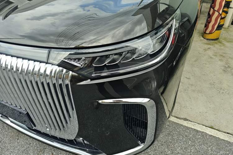 Used VOYAH Dream 2025 PHEV Four-Wheel Drive Prestige Kunpeng Edition Left Front Headlight