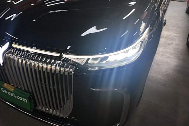 Used VOYAH Dream 2025 PHEV Four-Wheel Drive Prestige Qiankun Edition Left Front Headlight
