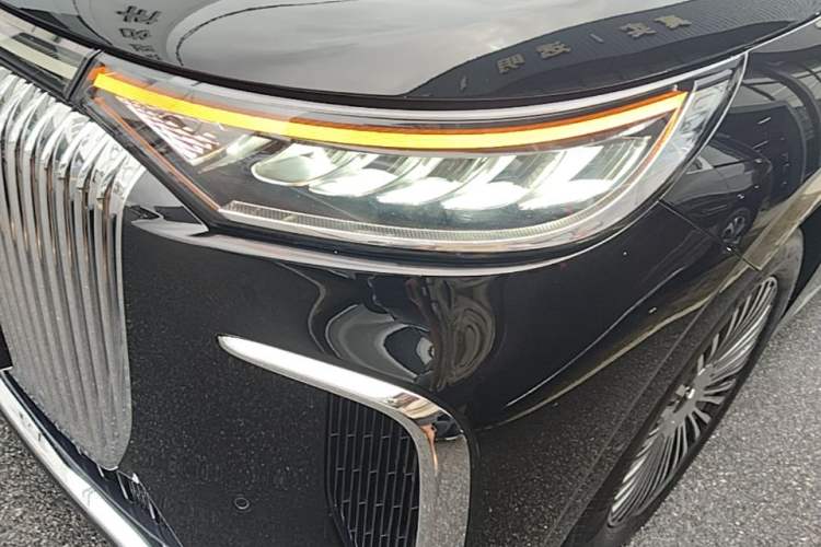 Used VOYAH Dream 2025 PHEV Four-Wheel Drive Prestige Qiankun Edition Left Front Headlight