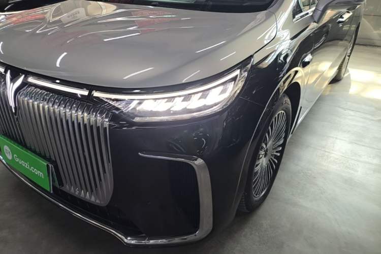 Used VOYAH Dream 2025 PHEV Four-Wheel-Drive Flagship Version – Qiankun Edition Left Front Headlight