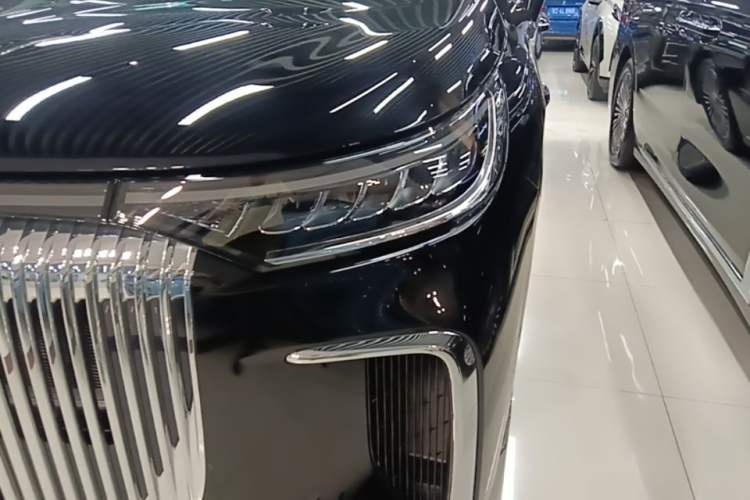 Used VOYAH Dream 2025 PHEV Four-Wheel Drive Prestige Qiankun Edition Left Front Headlight