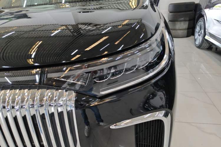 Used VOYAH Dream 2025 PHEV Four-Wheel Drive Prestige Qiankun Edition Left Front Headlight