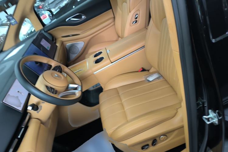 Used VOYAH Dream 2025 PHEV Four-Wheel-Drive Flagship Kunpeng Edition Left Front Seat