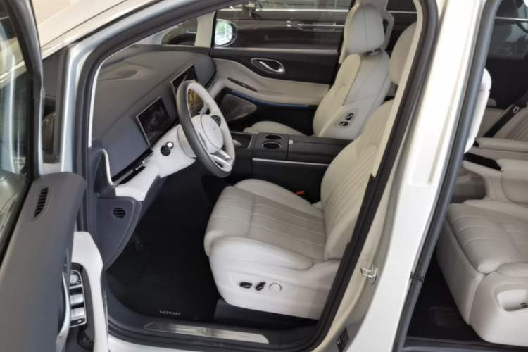 Used VOYAH Dream 2025 PHEV Four-Wheel-Drive Flagship Version – Qiankun Edition Left Front Seat