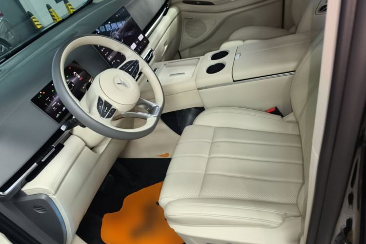 Used VOYAH Dream 2025 PHEV Four-Wheel Drive Excellence Qiankun Edition Left Front Seat