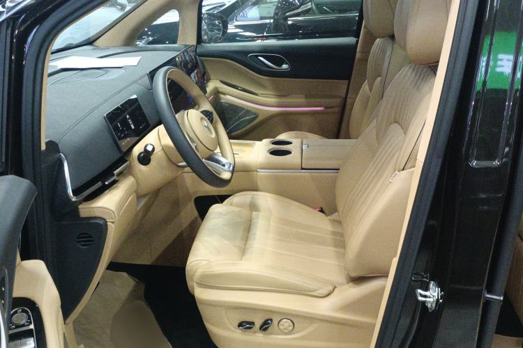 Used VOYAH Dream 2025 PHEV Four-Wheel-Drive Flagship Kunpeng Edition Left Front Seat