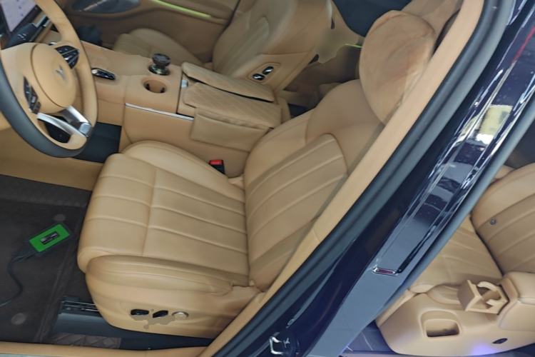 Used VOYAH Dream 2025 PHEV Four-Wheel Drive Prestige Kunpeng Edition Left Front Seat
