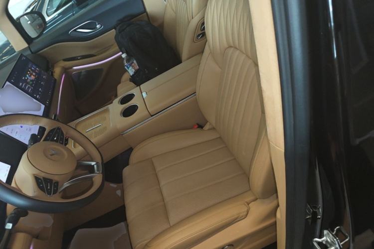 Used VOYAH Dream 2025 PHEV Four-Wheel-Drive Flagship Kunpeng Edition Left Front Seat