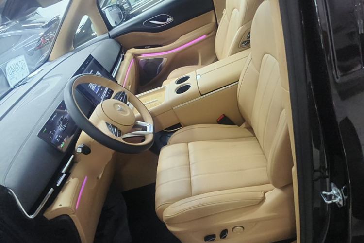 Used VOYAH Dream 2025 PHEV Four-Wheel Drive Prestige Qiankun Edition Left Front Seat