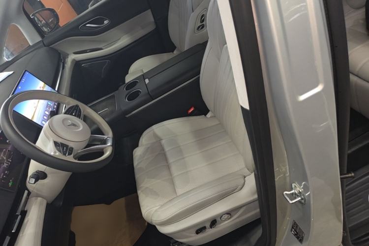 Used VOYAH Dream 2025 EV Four-Wheel-Drive Flagship Qiankun Version Left Front Seat