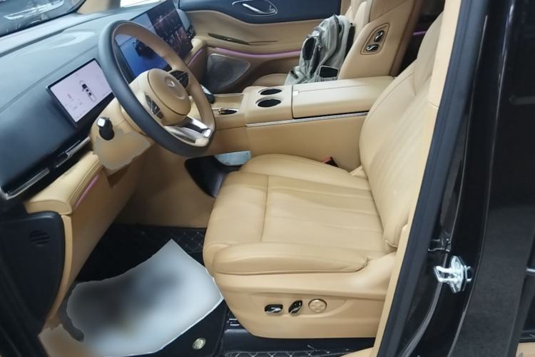 Used VOYAH Dream 2025 PHEV Four-Wheel-Drive Flagship Kunpeng Edition Left Front Seat