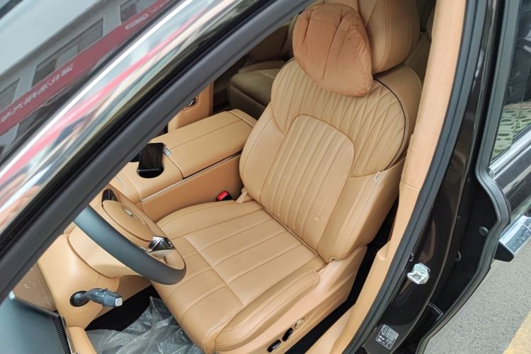 Used VOYAH Dream 2025 PHEV Four-Wheel-Drive Flagship Kunpeng Edition Left Front Seat