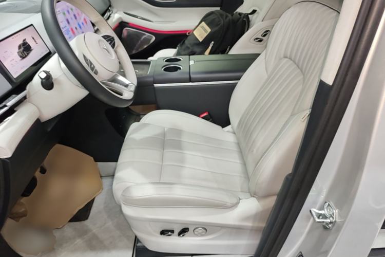 Used VOYAH Dream 2025 PHEV Four-Wheel-Drive Flagship Version – Qiankun Edition Left Front Seat