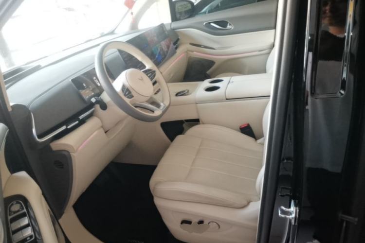 Used VOYAH Dream 2025 PHEV Four-Wheel Drive Prestige Kunpeng Edition Left Front Seat