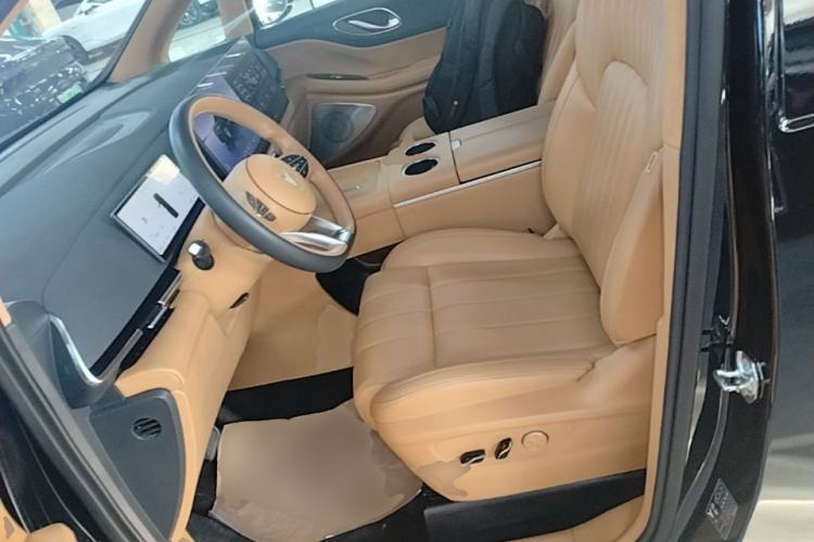 Used VOYAH Dream 2025 PHEV Four-Wheel-Drive Flagship Kunpeng Edition Left Front Seat