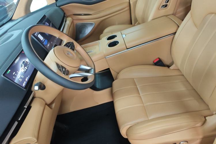 Used VOYAH Dream 2025 PHEV Four-Wheel Drive Prestige Qiankun Edition Left Front Seat