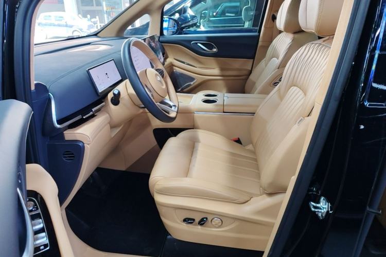 Used VOYAH Dream 2025 PHEV Four-Wheel-Drive Flagship Kunpeng Edition Left Front Seat