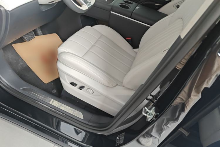 Used VOYAH Dream 2025 PHEV Four-Wheel-Drive Flagship Kunpeng Edition Left Front Seat