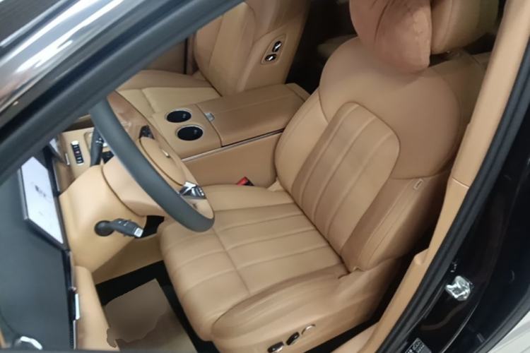 Used VOYAH Dream 2025 PHEV Four-Wheel Drive Prestige Kunpeng Edition Left Front Seat