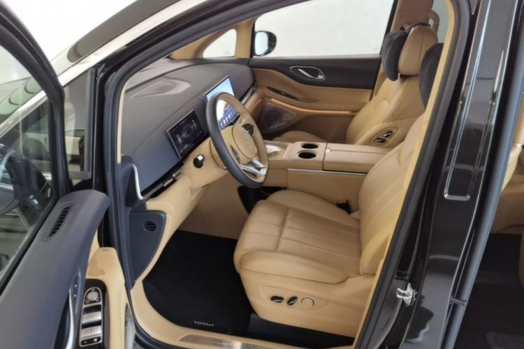Used VOYAH Dream 2025 PHEV Four-Wheel Drive Prestige Qiankun Edition Left Front Seat