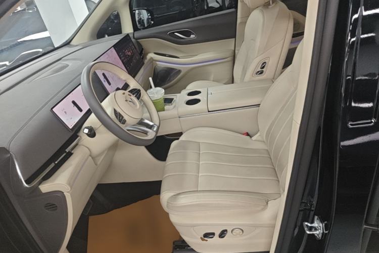 Used VOYAH Dream 2025 EV Four-Wheel Drive Prestige Kunpeng Edition Left Front Seat