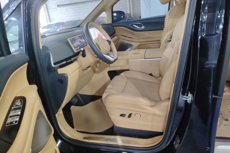 Used VOYAH Dream 2025 PHEV Four-Wheel-Drive Flagship Version – Qiankun Edition Left Front Seat