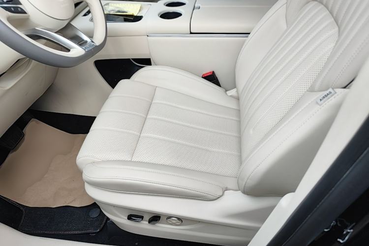 Used VOYAH Dream 2025 PHEV Four-Wheel-Drive Flagship Version – Qiankun Edition Left Front Seat
