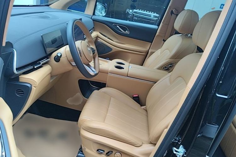 Used VOYAH Dream 2025 PHEV Four-Wheel Drive Prestige Qiankun Edition Left Front Seat