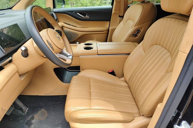 Used VOYAH Dream 2025 PHEV Four-Wheel-Drive Flagship Kunpeng Edition Left Front Seat