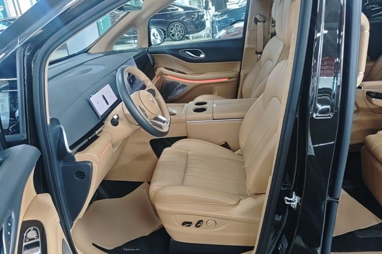Used VOYAH Dream 2025 PHEV Four-Wheel-Drive Flagship Kunpeng Edition Left Front Seat