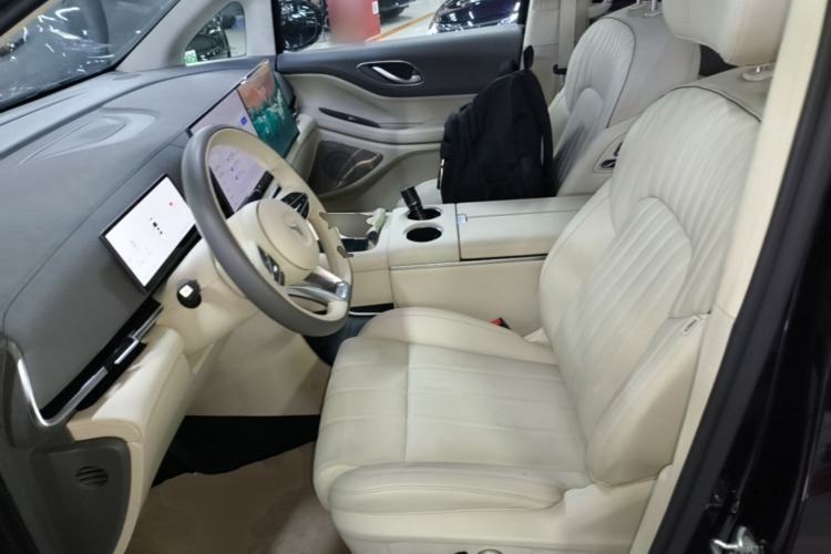 Used VOYAH Dream 2025 PHEV Four-Wheel-Drive Flagship Kunpeng Edition Left Front Seat