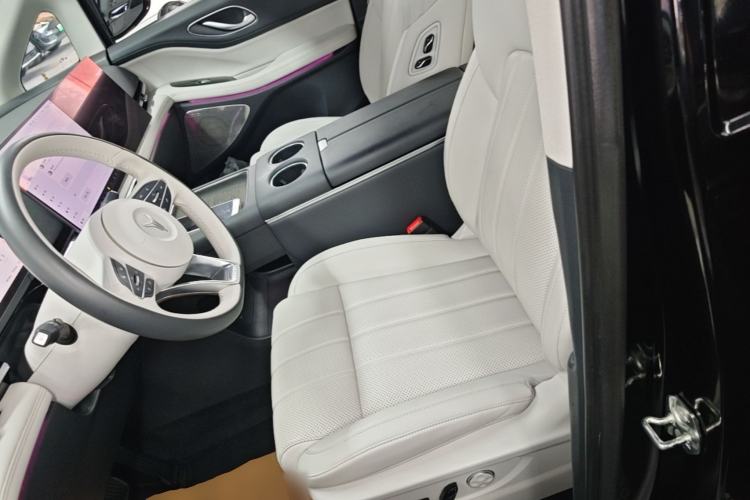 Used VOYAH Dream 2025 PHEV Four-Wheel Drive Prestige Kunpeng Edition Left Front Seat