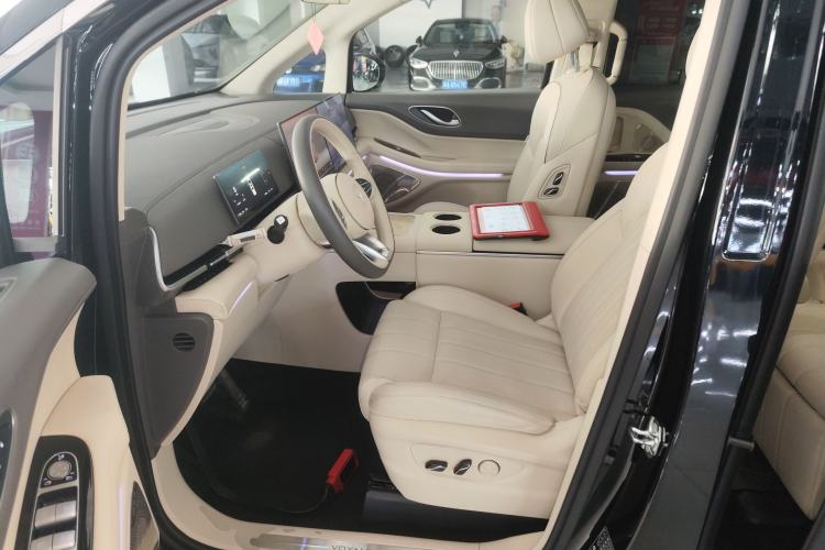 Used VOYAH Dream 2025 PHEV Four-Wheel-Drive Flagship Kunpeng Edition Left Front Seat