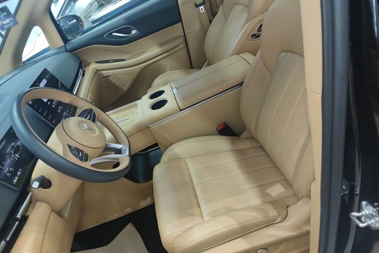 Used VOYAH Dream 2025 PHEV Four-Wheel Drive Excellence Qiankun Edition Left Front Seat