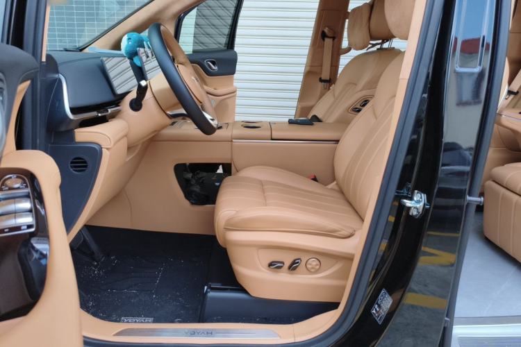 Used VOYAH Dream 2025 PHEV Four-Wheel Drive Prestige Qiankun Edition Left Front Seat