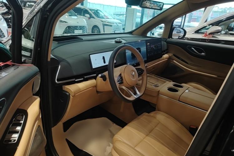 Used VOYAH Dream 2025 PHEV Four-Wheel Drive Prestige Kunpeng Edition Left Front Seat