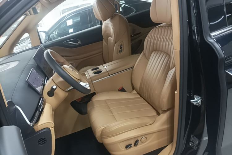 Used VOYAH Dream 2025 PHEV Four-Wheel-Drive Flagship Kunpeng Edition Left Front Seat