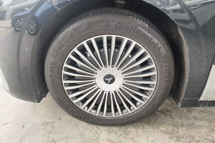 Used VOYAH Dream 2025 PHEV Four-Wheel Drive Prestige Kunpeng Edition Left Front Wheel Hub