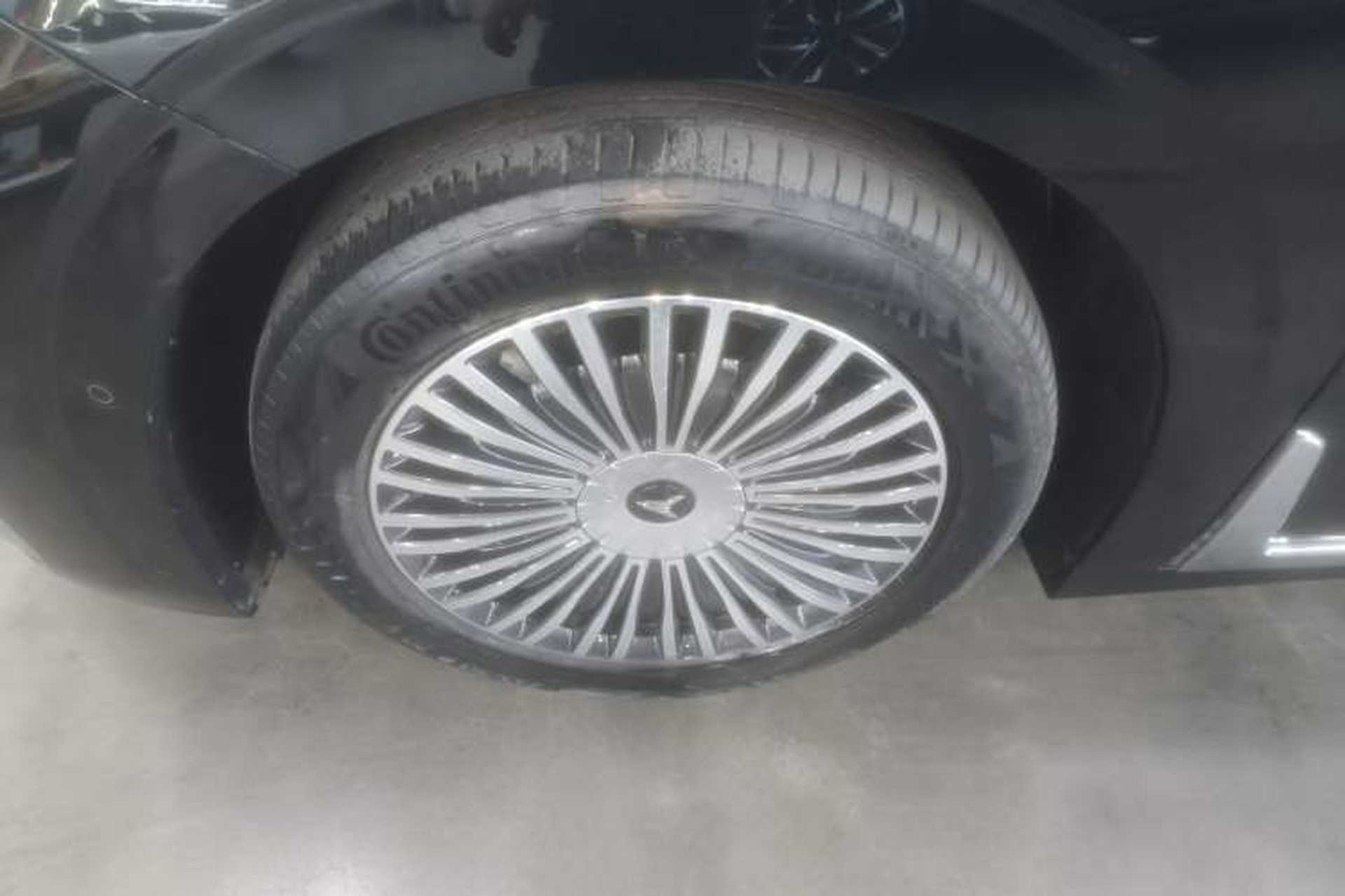 Used VOYAH Dream 2025 PHEV Four-Wheel Drive Prestige Kunpeng Edition Left Front Wheel Hub