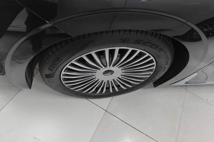 Used VOYAH Dream 2025 PHEV Four-Wheel-Drive Flagship Kunpeng Edition Left Front Wheel Hub