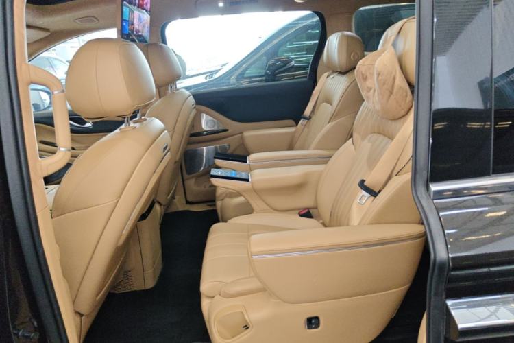 Used VOYAH Dream 2025 PHEV Four-Wheel-Drive Flagship Kunpeng Edition Left Rear Seat