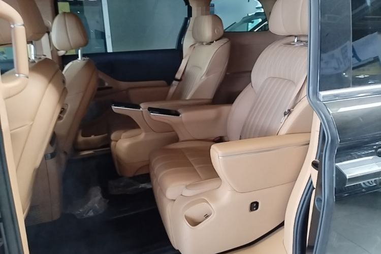 Used VOYAH Dream 2025 PHEV Four-Wheel-Drive Flagship Kunpeng Edition Left Rear Seat