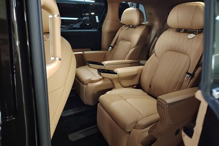 Used VOYAH Dream 2025 PHEV Four-Wheel-Drive Flagship Kunpeng Edition Left Rear Seat
