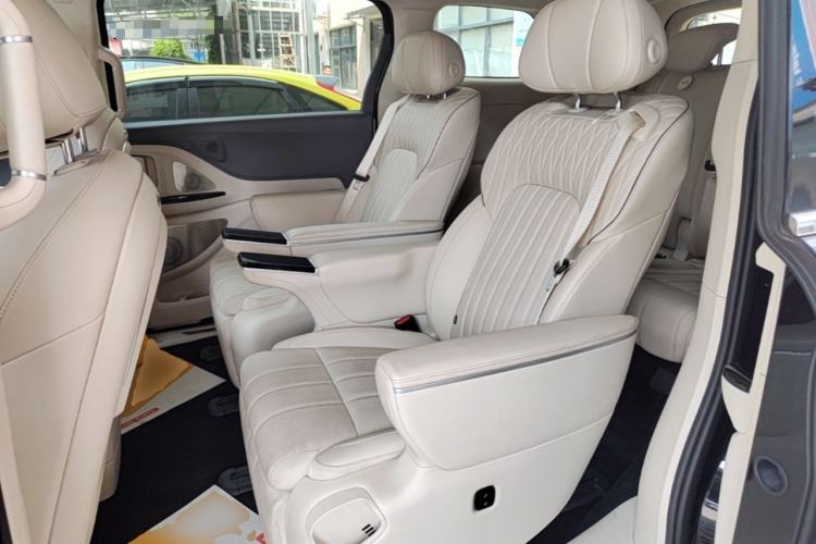 Used VOYAH Dream 2025 PHEV Four-Wheel-Drive Flagship Kunpeng Edition Left Rear Seat