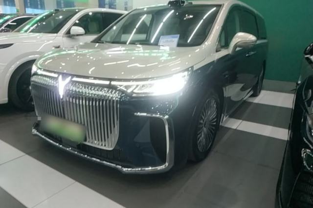 Used VOYAH Dream 2025 PHEV Four-Wheel-Drive Flagship Version – Qiankun Edition