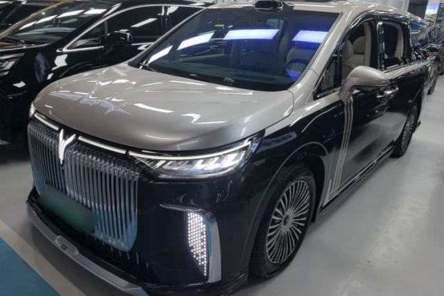 Used VOYAH Dream 2025 PHEV Four-Wheel-Drive Flagship Version – Qiankun Edition