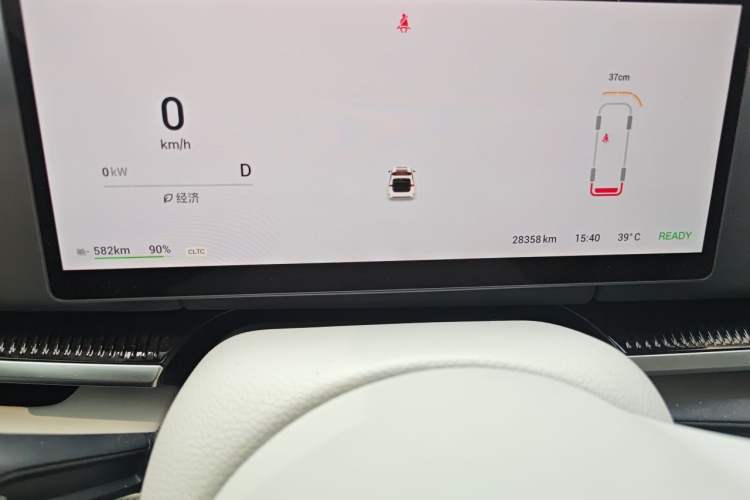 Used VOYAH Dream 2025 EV Four-Wheel Drive Excellence Kunpeng Edition Odometer Close Up