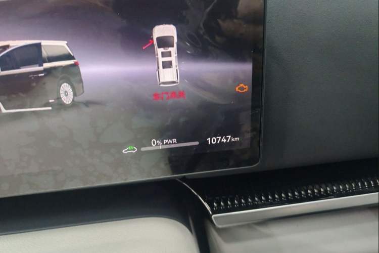 Used VOYAH Dream 2025 PHEV Four-Wheel-Drive Flagship Version – Qiankun Edition Odometer Close Up